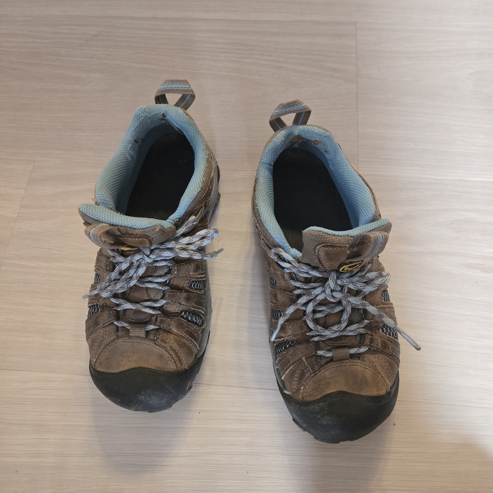 Keen Women's Brown and Light Blue Athletic Shoes